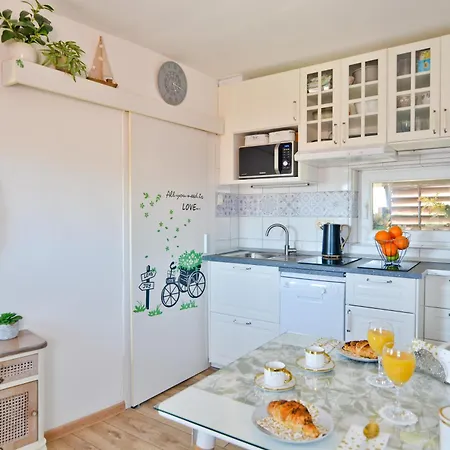 Apartment Artemia