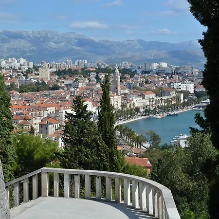 Artemia アパート *